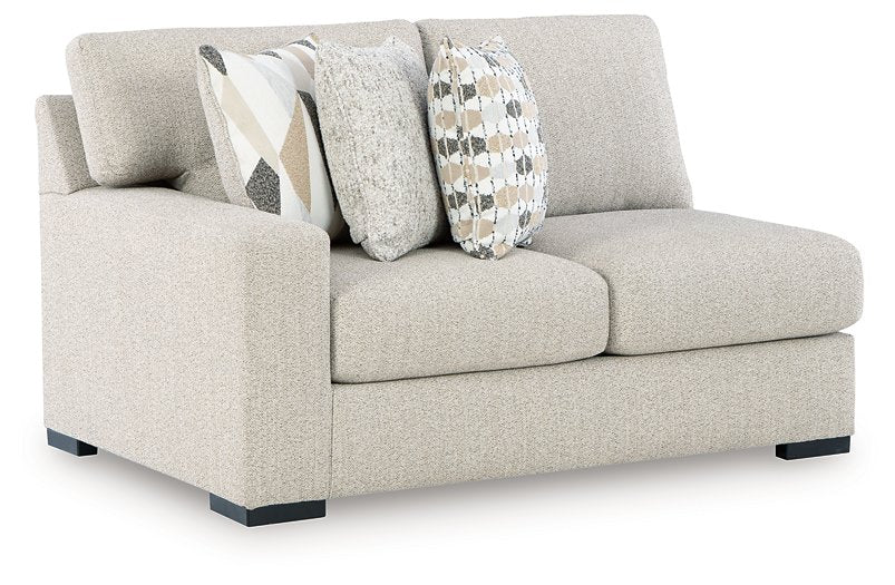 Laurelgrove Sectional with Chaise