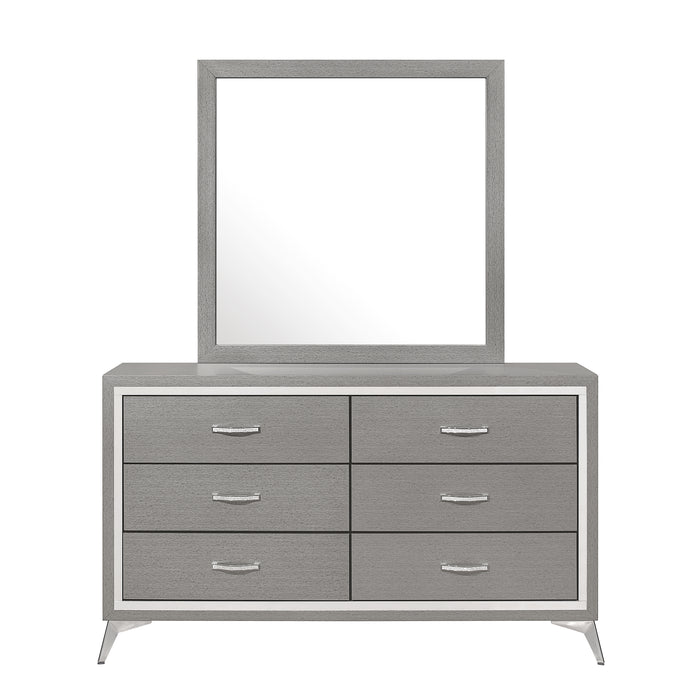 Huxley Dresser-Gray