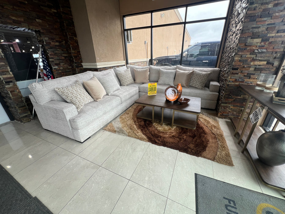 Boom Cream 3 pc. Sectional