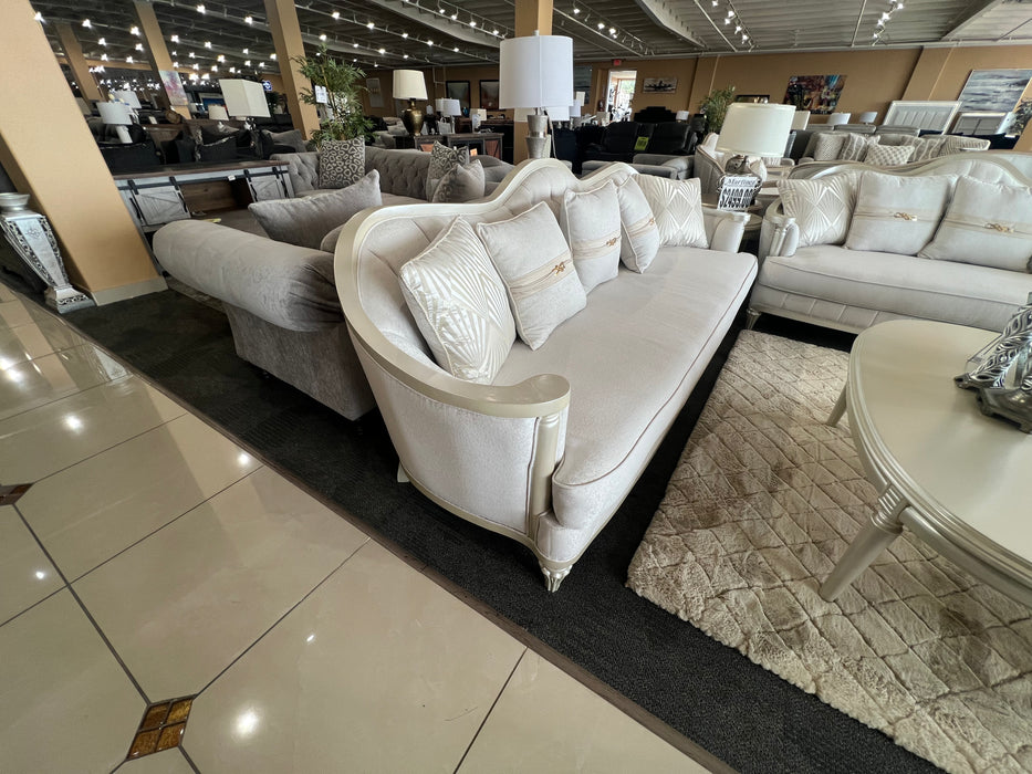Madonna Sofa And Loveseat