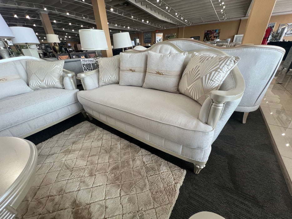 Madonna Sofa And Loveseat