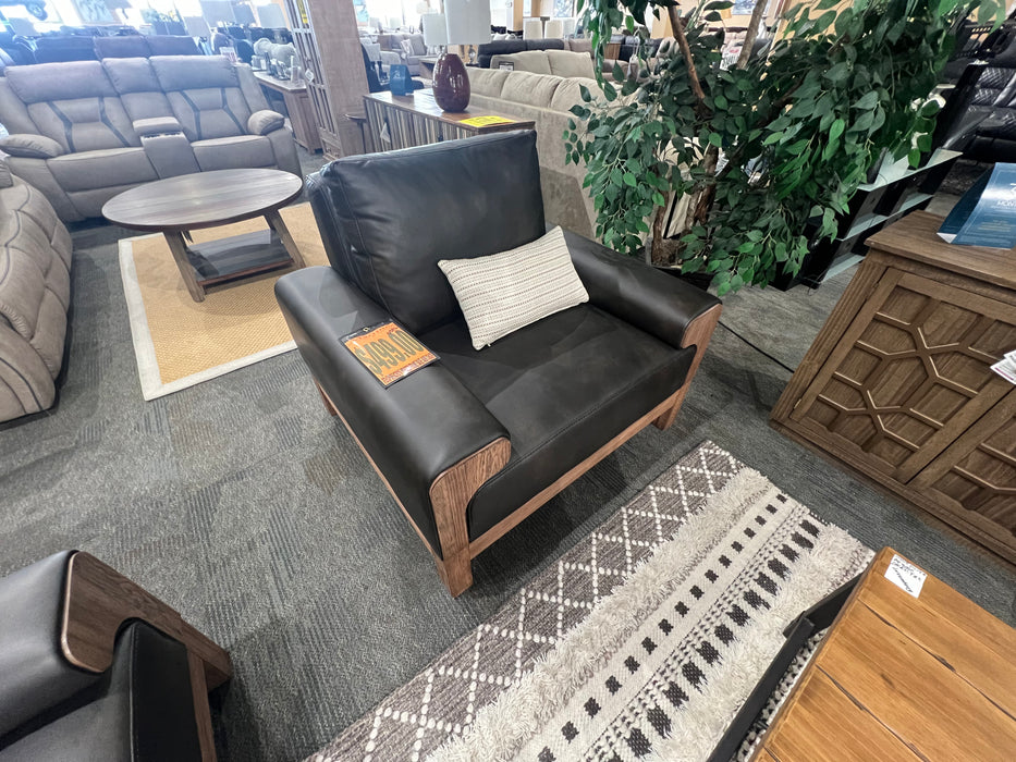 Sedona Chair (Floor Model)