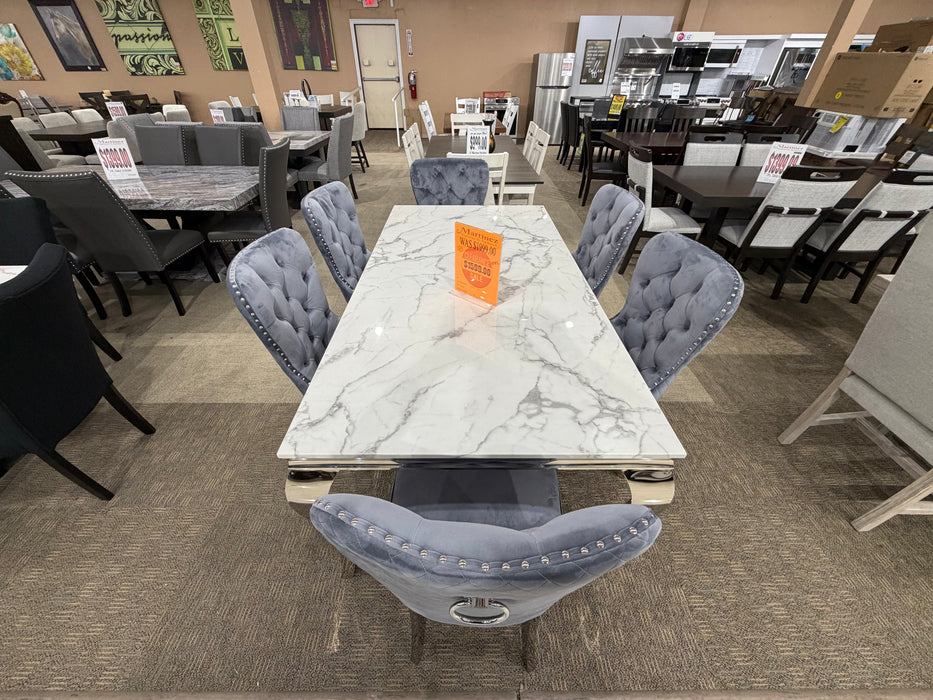 Alayza Gray 7pc. Dining Table Set (Floor Model)