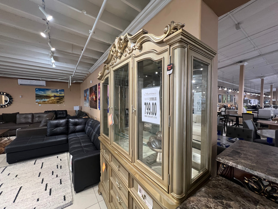 Miranda Buffet & Hutch (Floor Model)