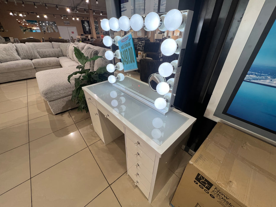 Vanity Set (Floor Model)