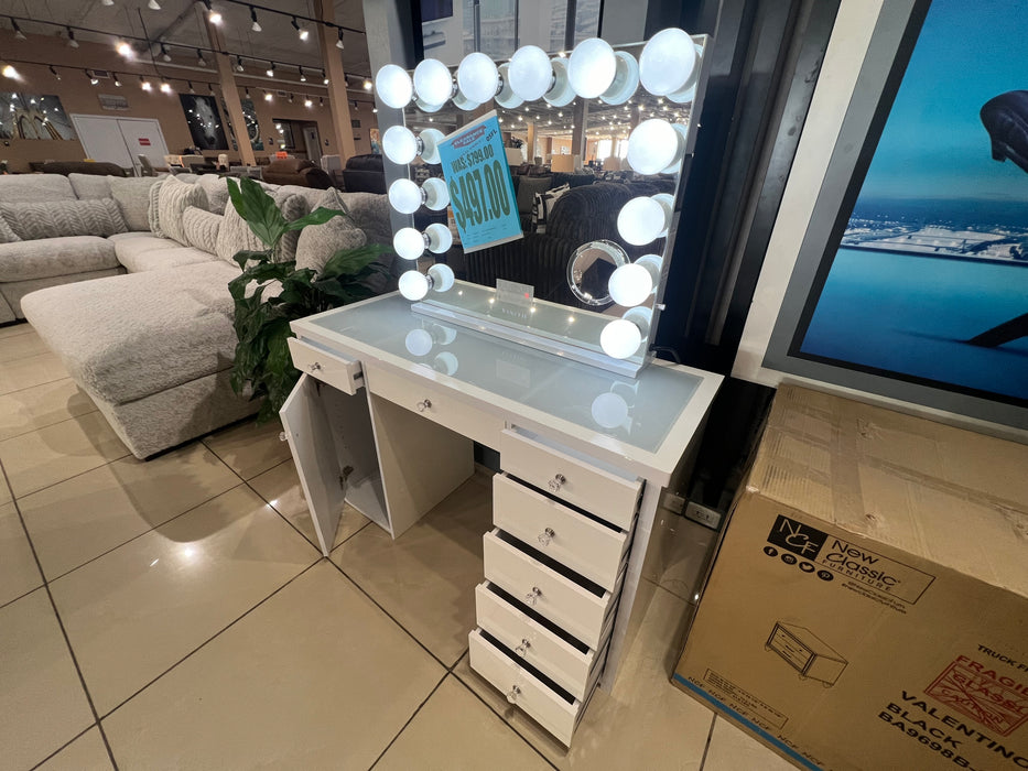 Vanity Set (Floor Model)