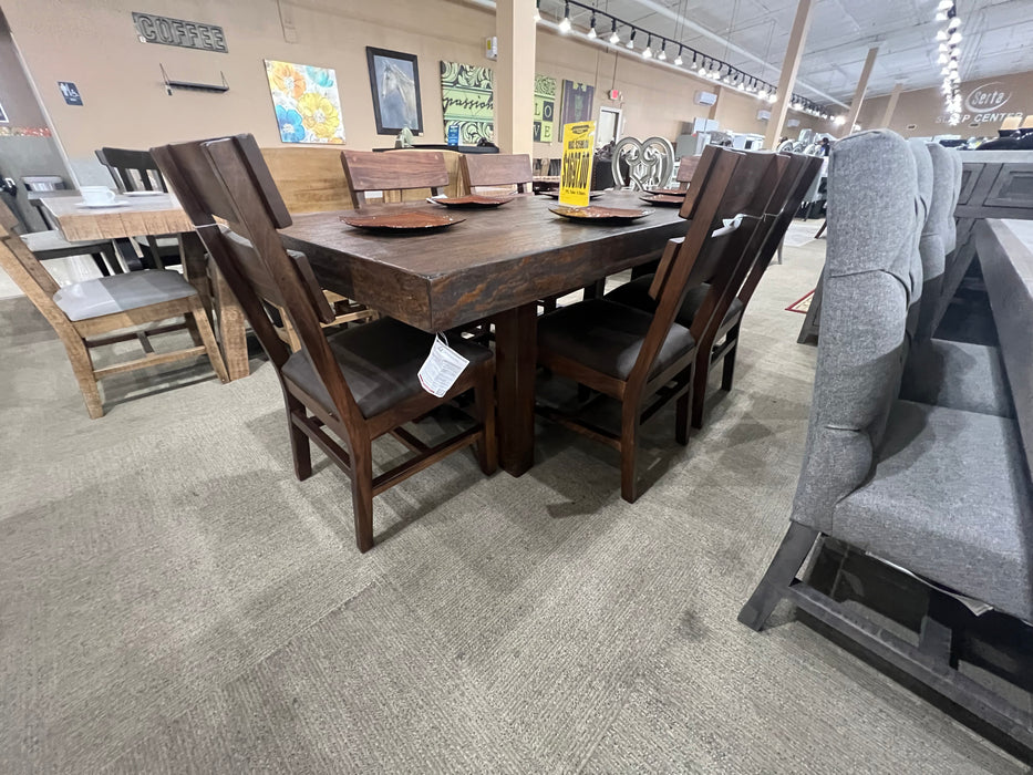 7 Pc. Dining Table Set (Floor Model)`